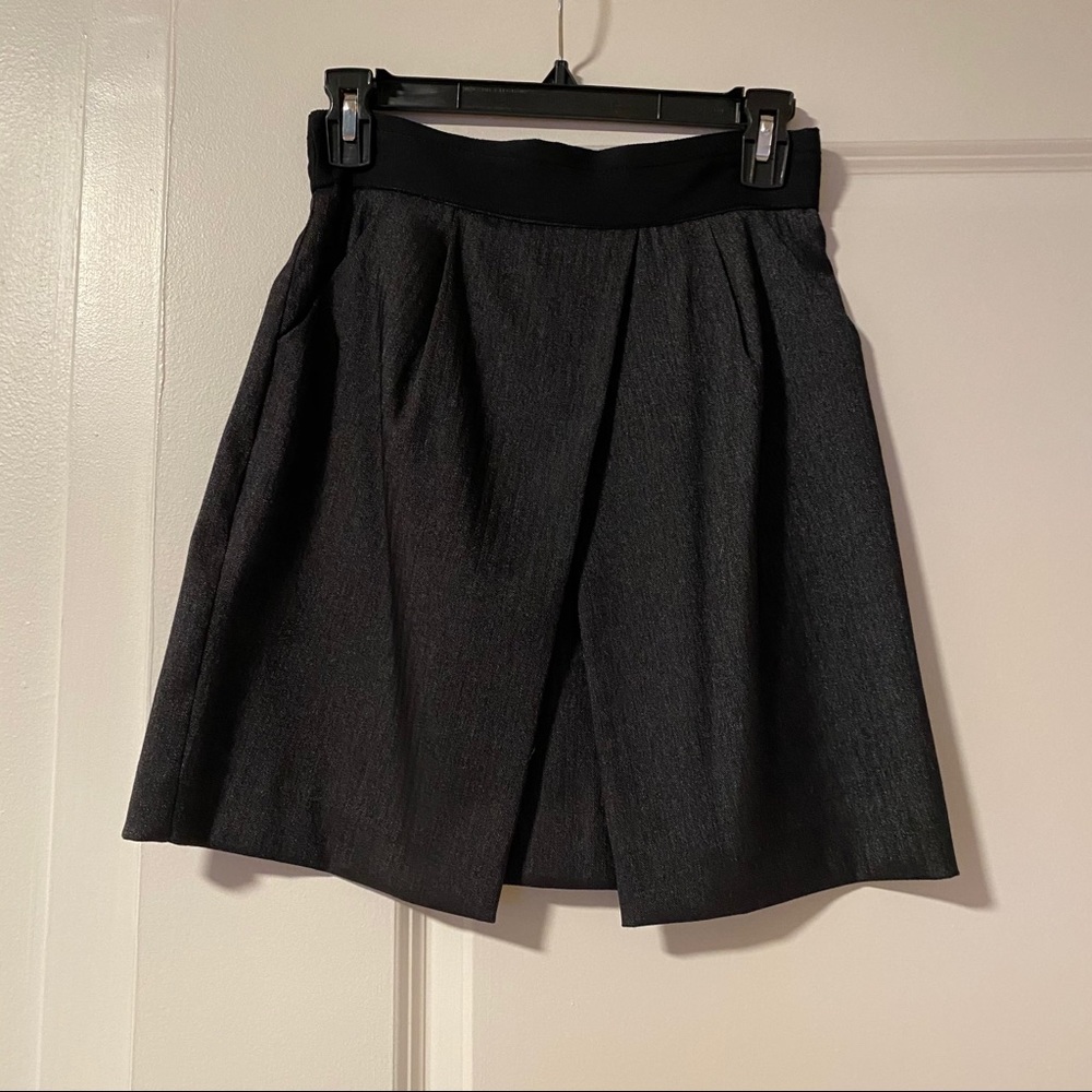 Sine Gray Herringbone Skirt